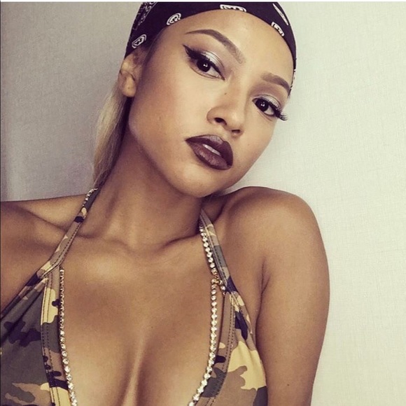 Chain Reaction🔥 - Picture 7 of 7